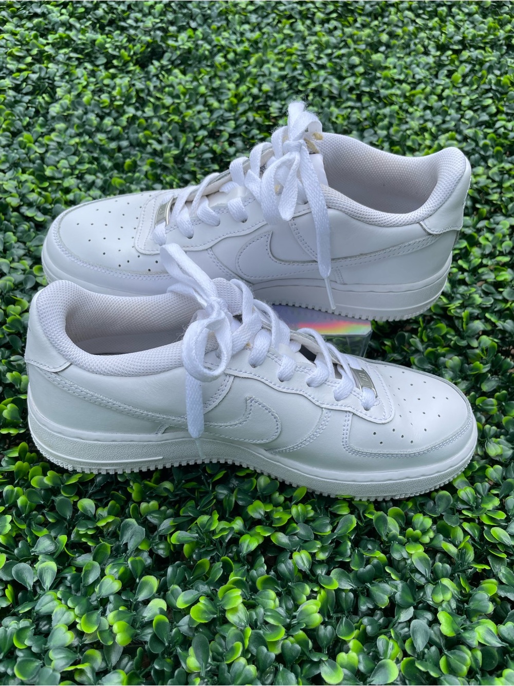 Nike Air Force Kids White Low-Top Sneakers - Classic All-White Style size 6.5Y